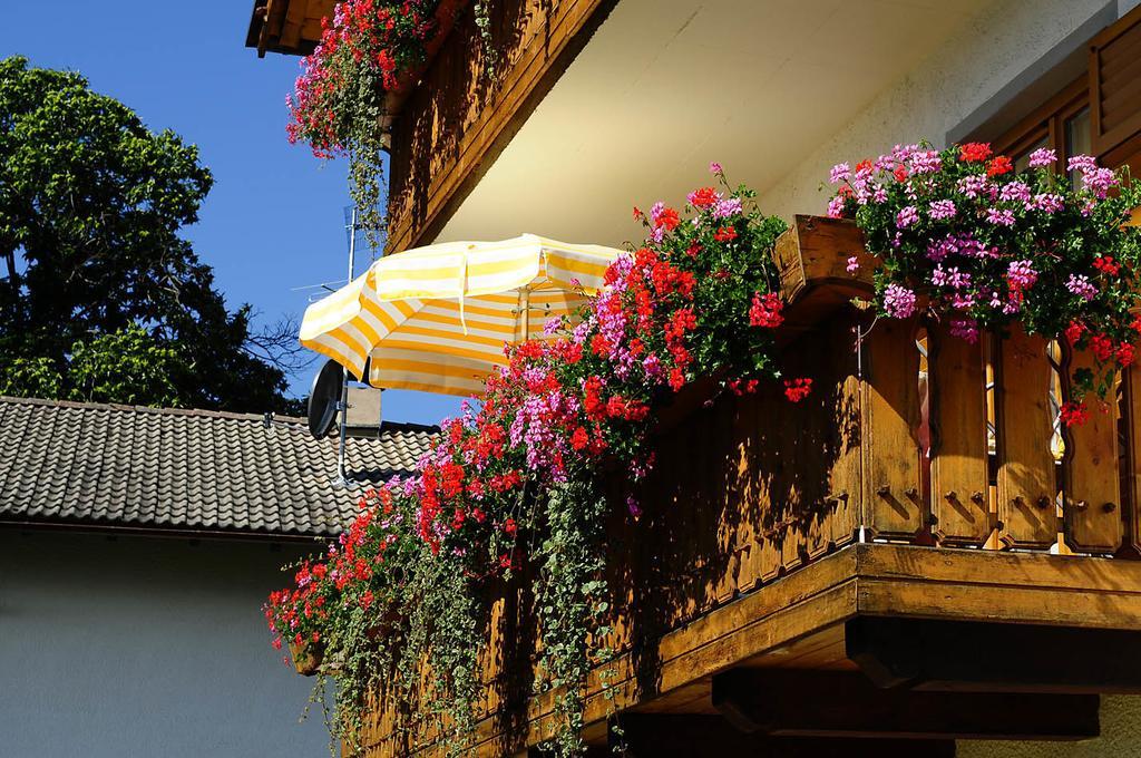 Haus Rosengarten Tirolo Bilik gambar